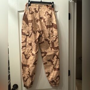 Women’s brown Camouflage Cargo Pants